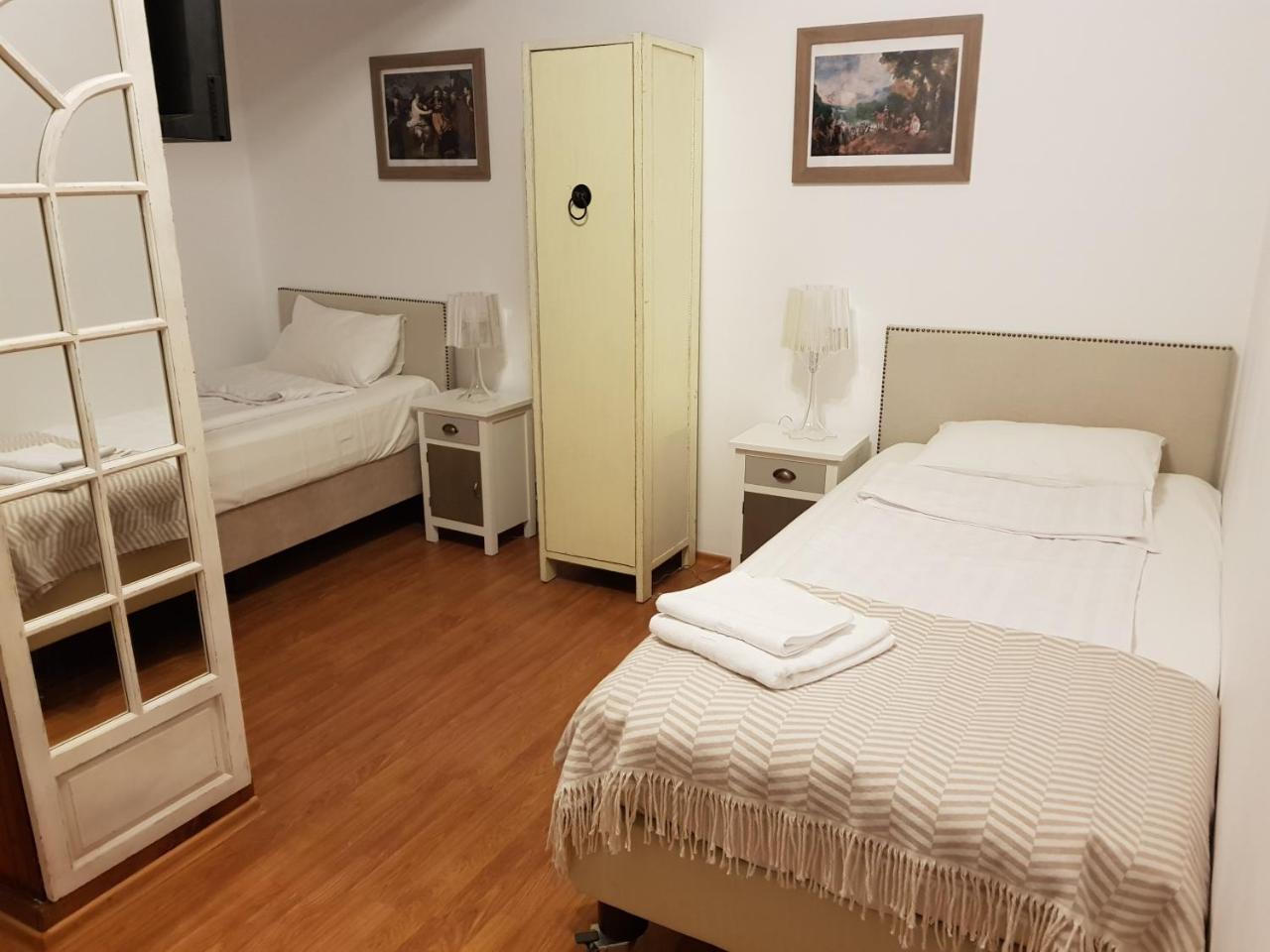 Nonna Mia Hotel Bukareszt Zewnętrze zdjęcie